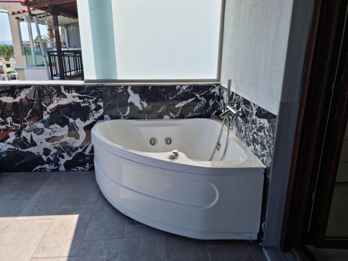 Lux Suite Sea Front Avra Pefkohóri Kültér fotó