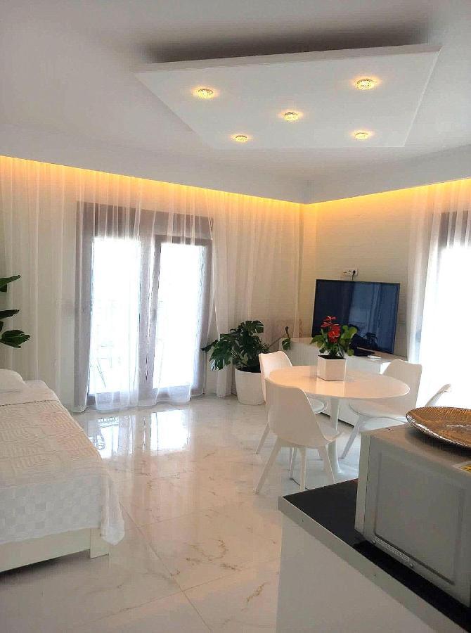 Lux Suite Sea Front Avra Pefkohóri Kültér fotó